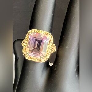 14k Yellow Gold Filigree with Emerald Cut Amethyst. Ladies Size 6.